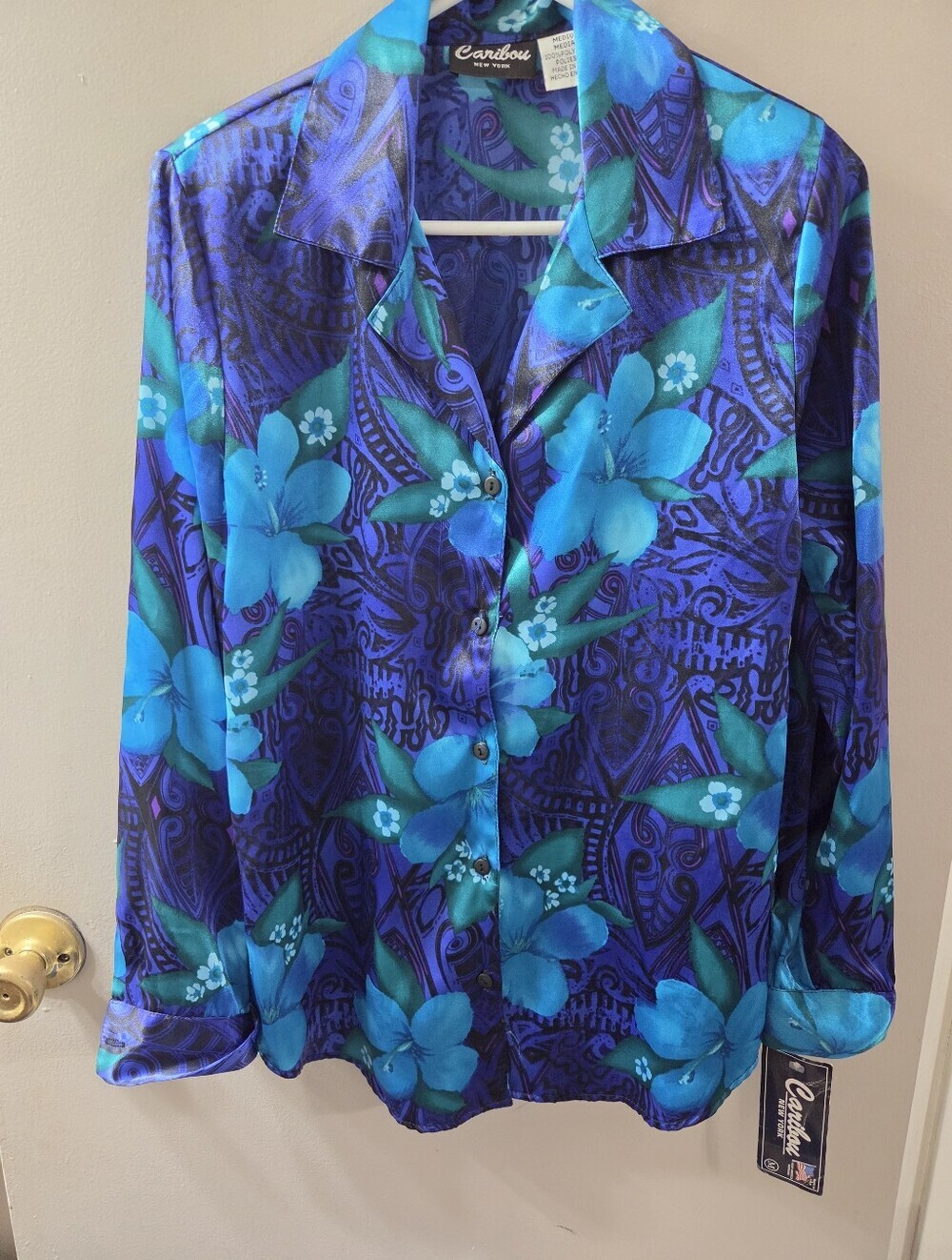 Caribou Vibrant Teal & Royal Blue Floral Button-Up Blouse.  Sz M NWT